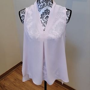 DKNY Pink Sleeveless sleeveless V-neck tank size Medium